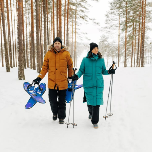 Nädalavahetus käes ja saab avastada Harjumaa matkaradu! 🌲🥾

Siin leiad mõned ideed ühendamaks mõnusa matka maitseelamustega:

🌲Tabasalu loodusõpperada – lihtne ja vaheldusrikas rada mere lähedal kõrge pangapealsel.
🍽️ Peale matka sobib suurepäraselt BabyBack Ribs & BBQ Tabasalus sooja lõuna nautimiseks.

🌲 Tädu loodusõpperada Viimsis – rahulik metsarada kauni looduse keskel.
🥐 Magusaks lõpetuseks astu läbi Buxhöwdeni pagariärist ja naudi värsket saiakest.

🌲Sõõriksoo loodusrada – mõnus tiir Aegviidu kandis.
🥐 Keha saad kinnitada Nelijärve Puhkekeskus pubis.

🌲Purrekari neem, Kuusalu vallas toob sinuni merelise matka ja avarad vaated.
🍴 Päeva kroonib einestamine Viinistu rannarestos 

🌲 Jussi loodusrajal Kõrvemaal koged rabamaastikku ja järved.
🥐 Peale matka tasub läbi astuda Anija Mõisakohwik InnAmoratast, et magusaga end premeerida.

🌲Paunküla matkarajad  pakuvad vaheldusrikkad radu kaunis looduses.
🍕 Tee matk veel erilisemaks ja külasta peale seda Habaja Viinavabriku uisukohvikut, kus just 31.01–01.02 saab pitsat nautida!

Võta hea seltskond kaasa ja tee nädalavahetusest tõeline liikumise ja maitseelamuste retk! ✨

📷 Rauno Liivand

